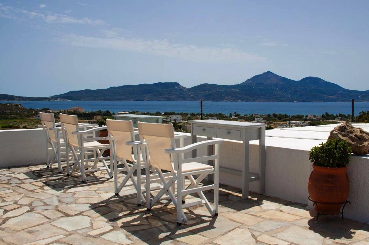 Parasporos Village in Milos