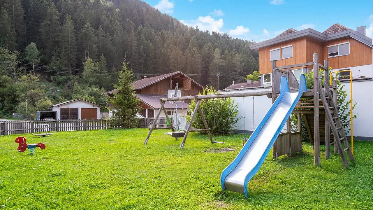 Ganze Ferienwohnung, Ferienwohnung für 8 Personen (110 m²) in Fließ im Oberinntal in Fließ, Bezirk Landeck