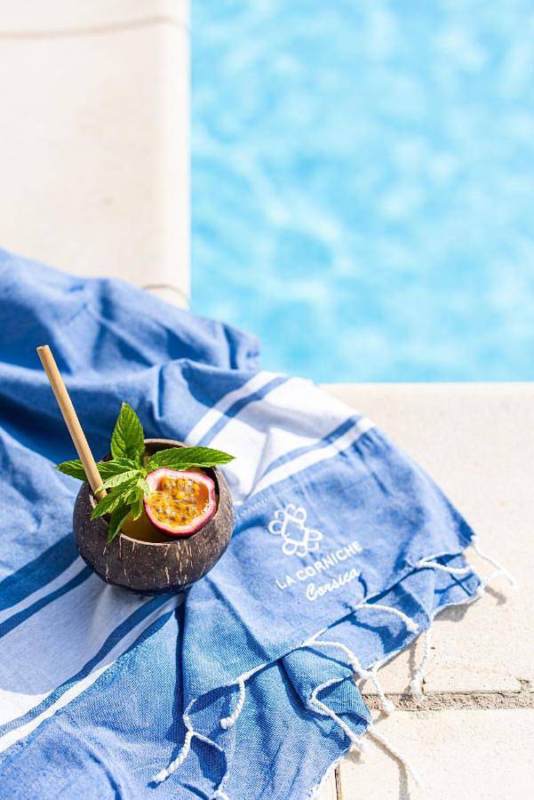 Hôtel pour 2 personnes, avec piscine ainsi que jardin et vue à San-Martino-di-Lota