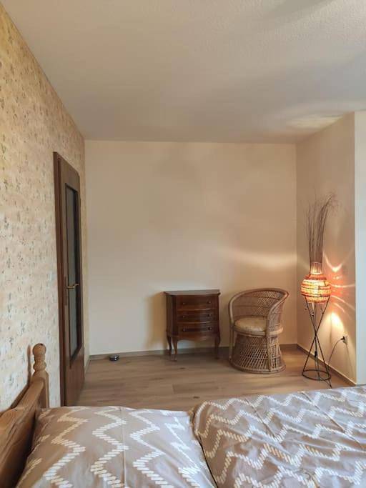 Ferienwohnung für 5 Personen, mit Balkon und Ausblick in Gaggenau - 4