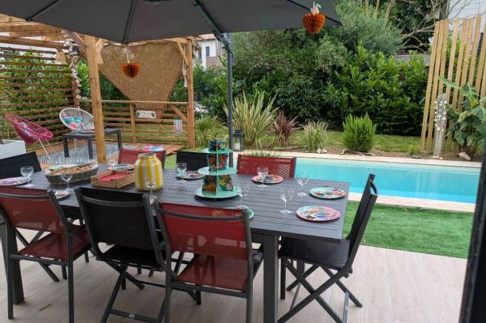 Quiet modern villa with swimming pool, 2 minutes from bus stop in Colomiers, Haute-Garonne