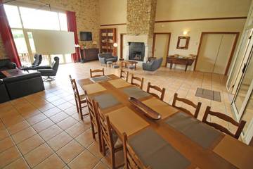 Gîte for 27 People in Saint-Laurent-sur-Gorre, Nouvelle-Aquitaine, Photo 4