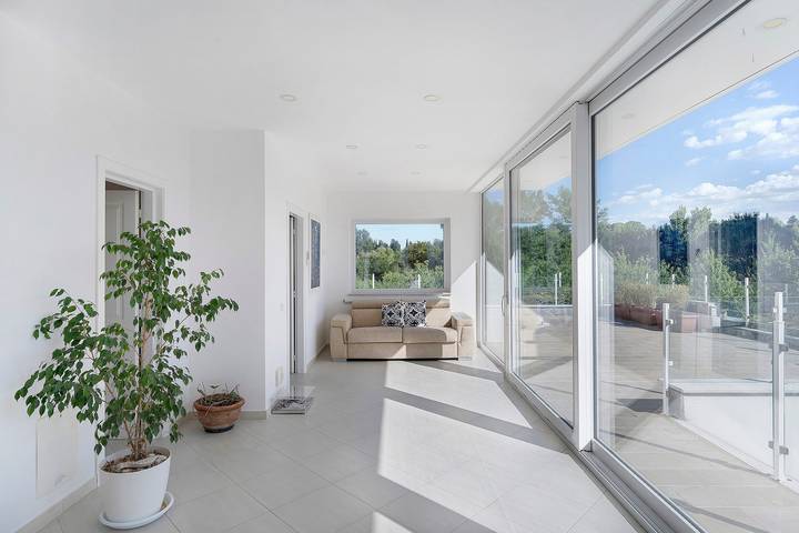 Apartamento entero, Apartamento con terraza y vistas al lago in Alvignano, Provincia de Caserta