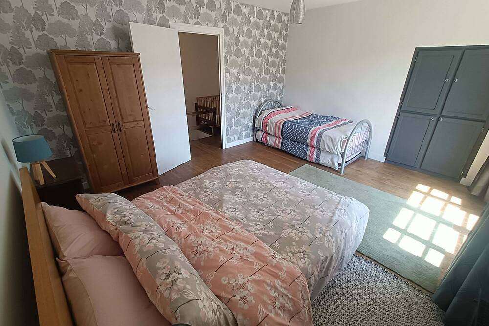 Location Idéale Grande Famille ,Petit Groupe Ou Duo(S), 1 À 8 Personnes Au Calme in Vernoux-en-Gâtine, Deux-Sèvres