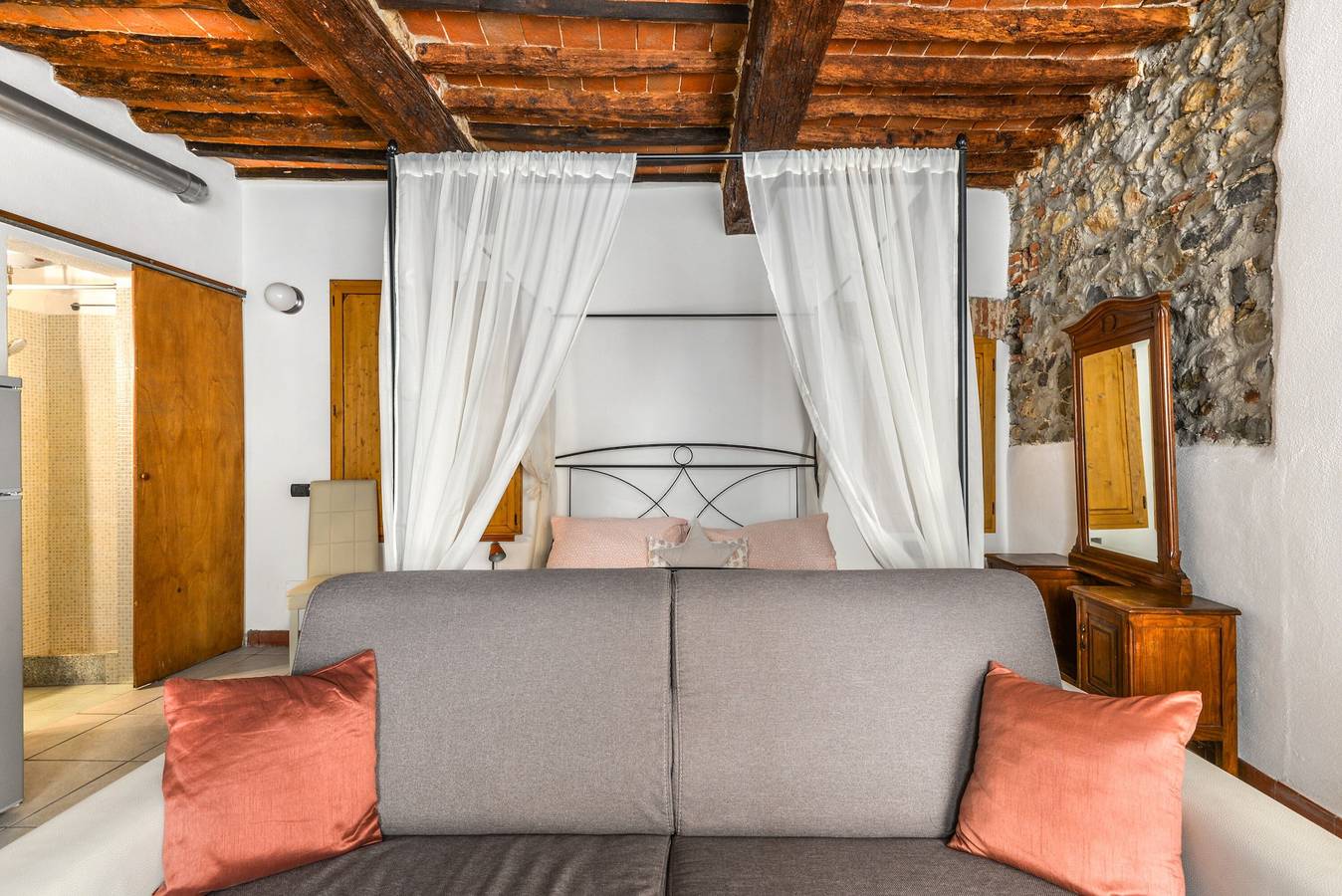 Estudio entero, Estudio 'Nido D'amore' con Wi-Fi y aire acondicionado in Portoferraio, Elba