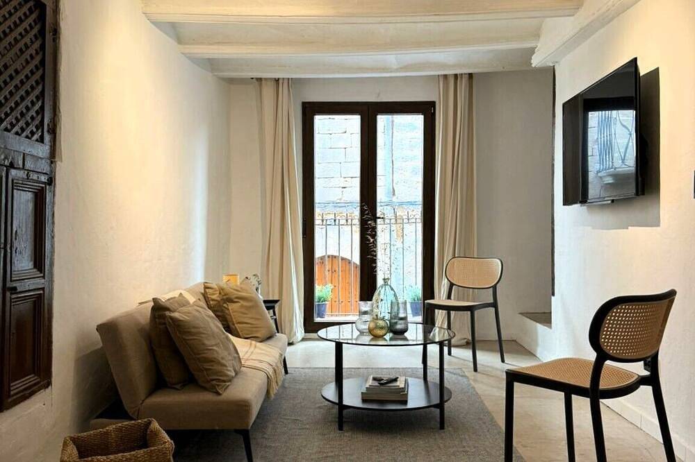 Medieval house in the heart of Calaceite... Casa Vivó is pet friendly house.... in Calaceite, Provincia de Teruel