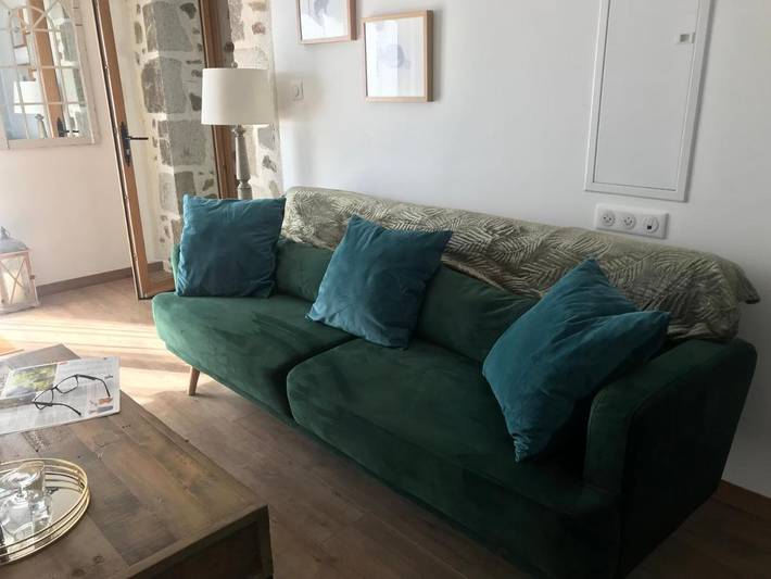 Location de vacances pour 4 personnes, avec Terrasse et Jardin à Oradour-Fanais - 3