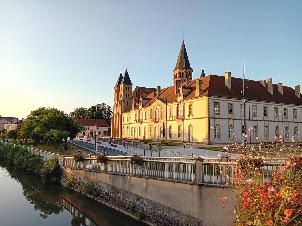 Holiday Home in Paray-le-Monial, Région de Charolles