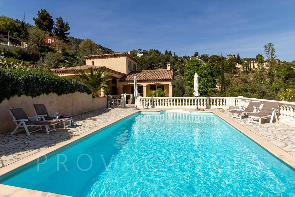 Holiday house with pool and panoramic views in Carros  in Carros, Cannes region