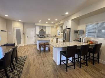 Vacation House for 10 Guests in Huntington Beach, Orange County, Picture 3