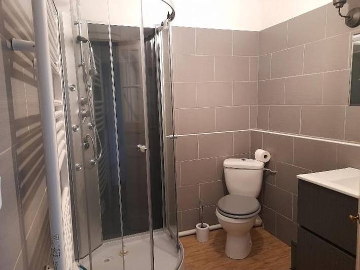 Location de vacances pour 3 personnes, avec jardin et vue à Heugueville-sur-Sienne - 2