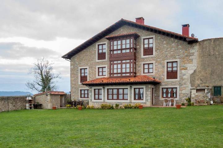 Casa de vacaciones para 14 personas, con jardín - 1