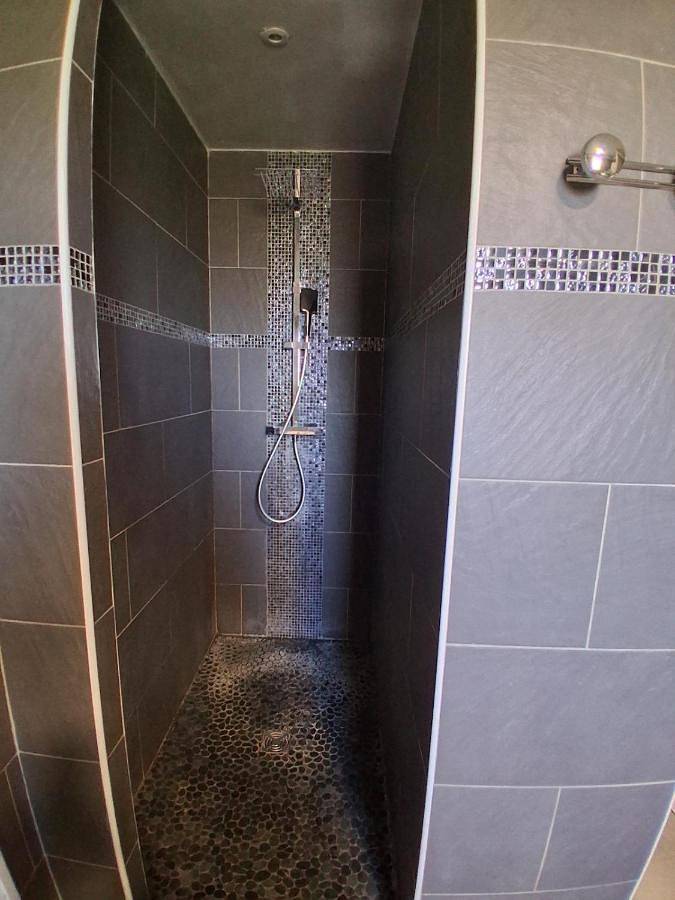 Location de vacances pour 6 personnes, avec balcon et vue à Talasani - 2