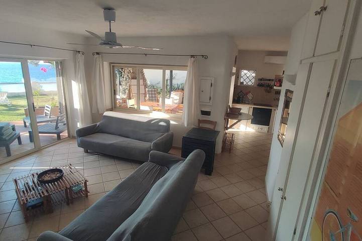 Villa pour 4 personnes, avec terrasse ainsi que piscine et jardin - 1