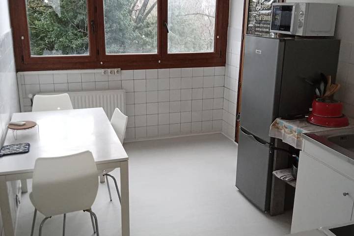 Ganze Wohnung, Apartment with free parking in Seloncourt, Französischer Jura