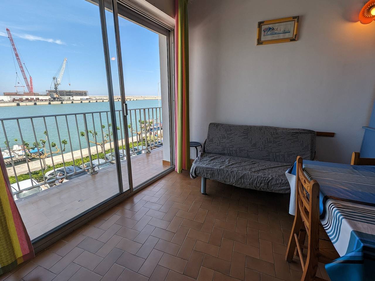 Apartamento entero, T2 Mezzanine a 250m de la playa para 4/5 pers con Parking y Tv in Port-la-Nouvelle, Region de Narbonne