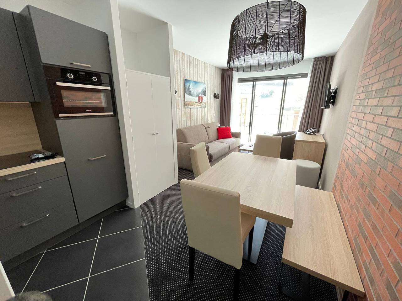 Studio entier, Studio à Gourette avec animaux acceptés pour 4 pers, terrasse et piscine in Gourette, Eaux-Bonnes
