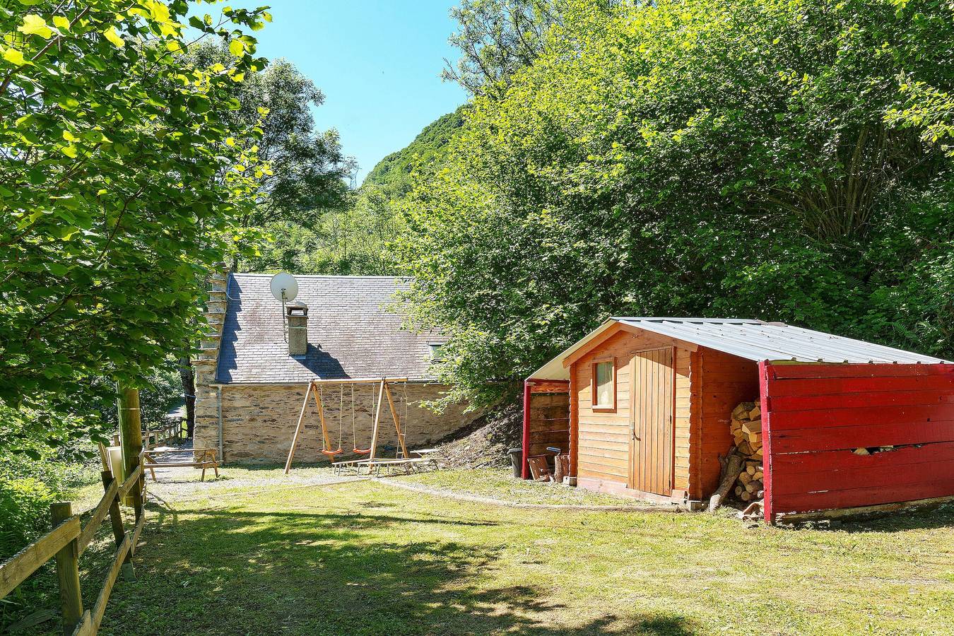 Chalet „Bergerie L'ardoisière“: Bergblick, private Terrasse und Garten in Viscos, Nationalpark Pyrenäen
