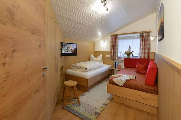 Ferienwohnung für 5 Personen, mit Balkon und Garten sowie Sauna in Oberwössen - 2