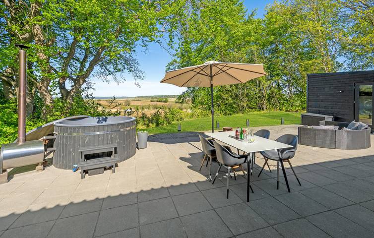 Ferienhaus für 6 Personen mit Terrasse in Mariagerfjord