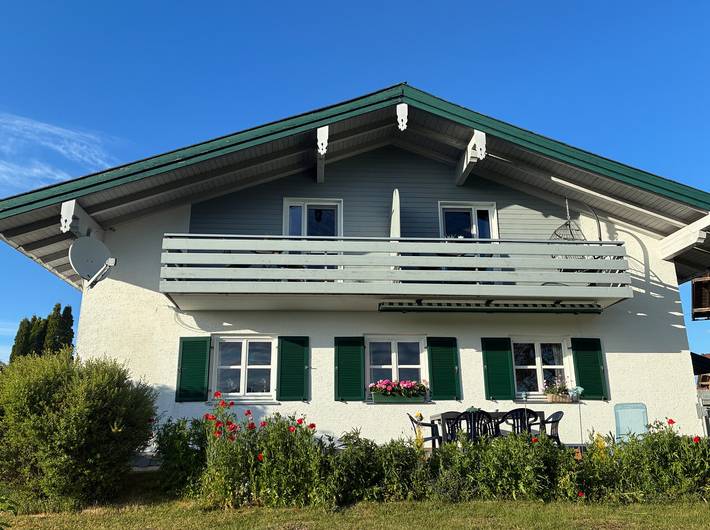 Pension für 2 Personen, mit Balkon und Seeblick in Grabenstätt - 2