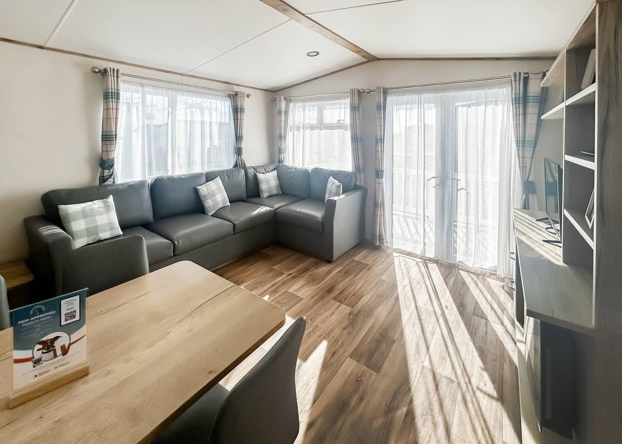 Purn Gold 8 (Pet) in North Somerset