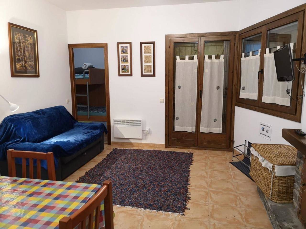 Apartamento entero, Apartament de la Lali Roní in Port Ainé, Rialp