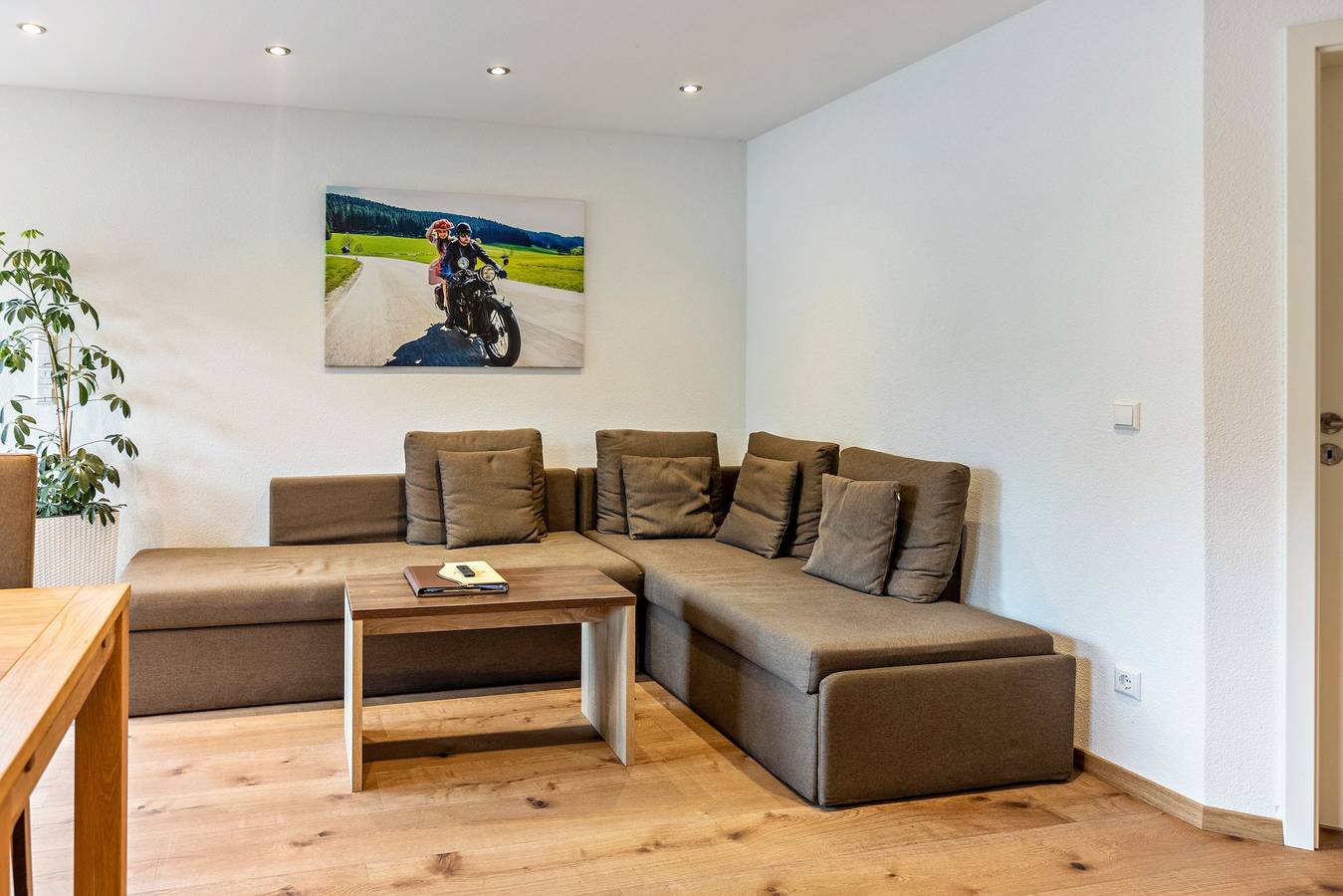 Ganze Wohnung, Ferienwohnung 'Maisonette' mit Bergblick, Balkon und Wi-Fi in Lenzkirch, Südschwarzwald