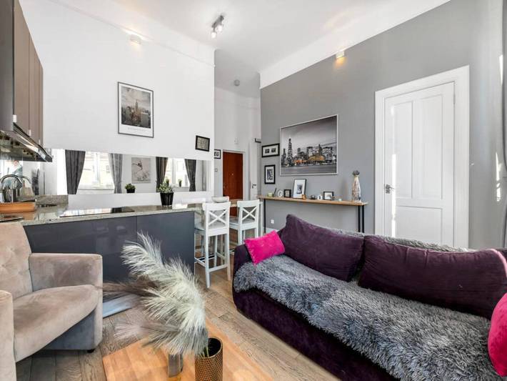 Apartament wakacyjny dla 6 osób, z Balkon i Ogród w Warszawa (Śródmieście)