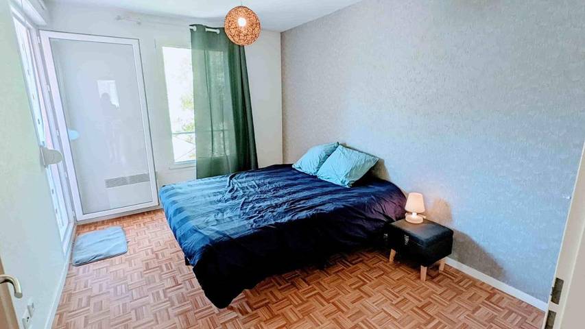 Location de vacances pour 4 personnes, avec jardin à Saint-Julien-les-Villas - 3