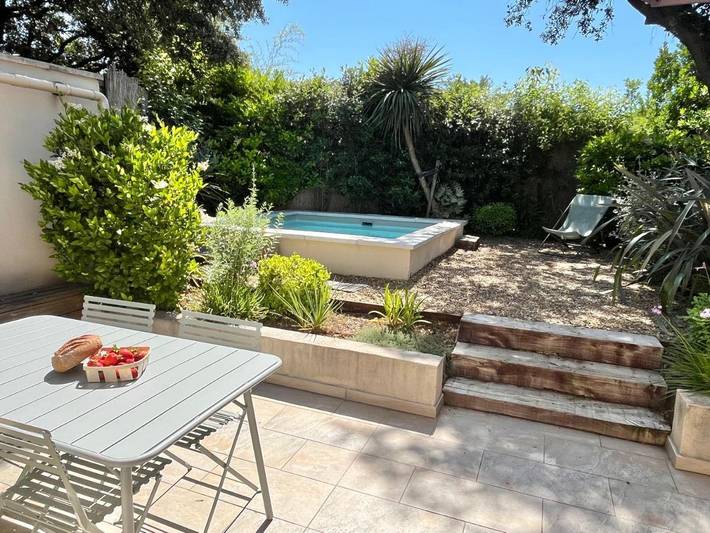 Location de vacances pour 4 personnes, avec piscine et jardin à Bédarrides - 2