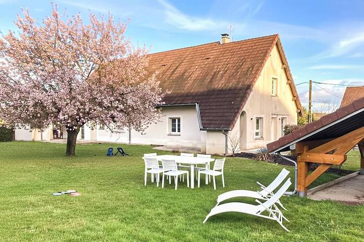 Location de vacances pour 7 personnes, avec jardin, animaux acceptés dans Mutigney