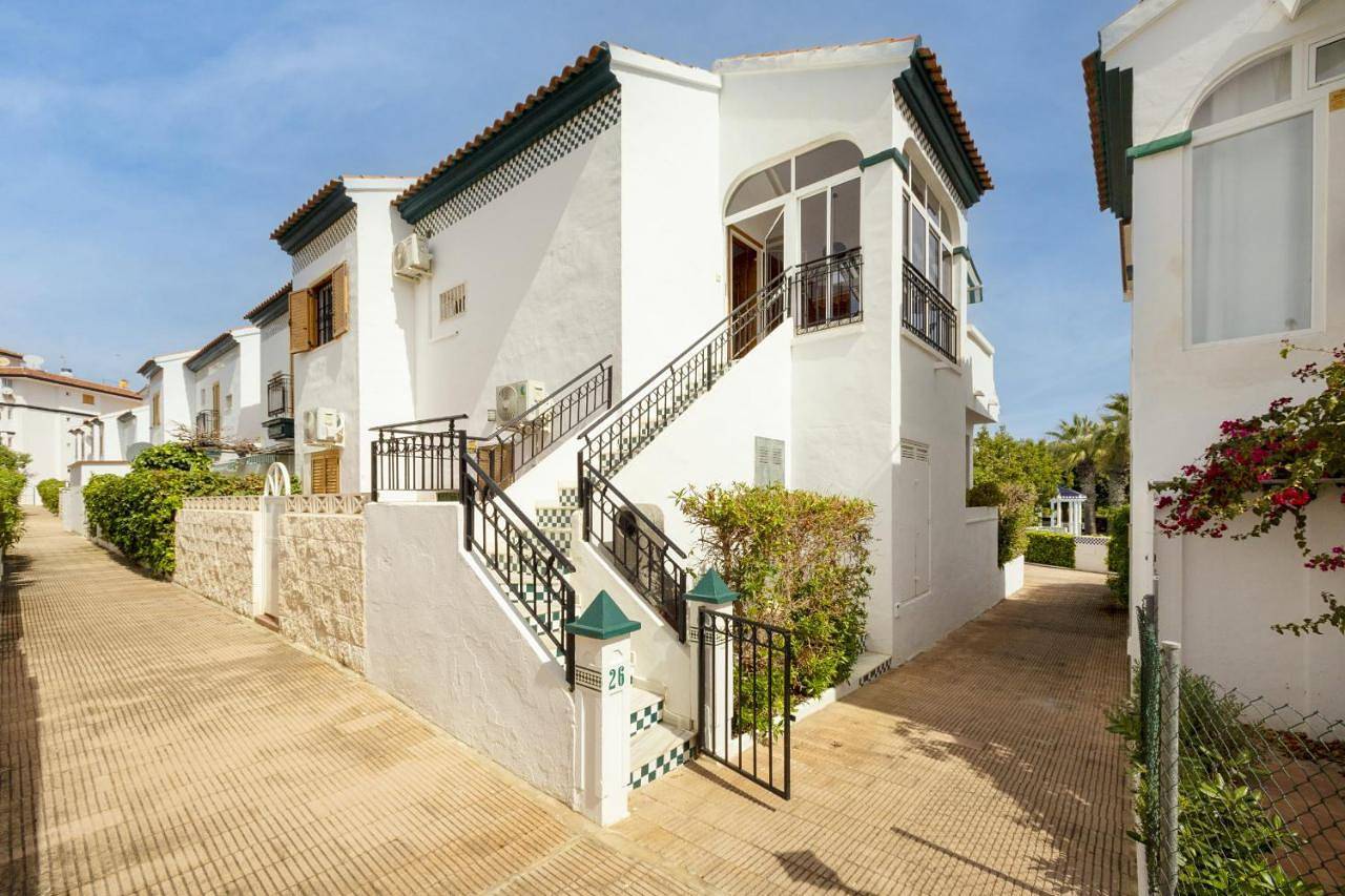 Bungalow with Garden View in Torrevieja, Costa Blanca