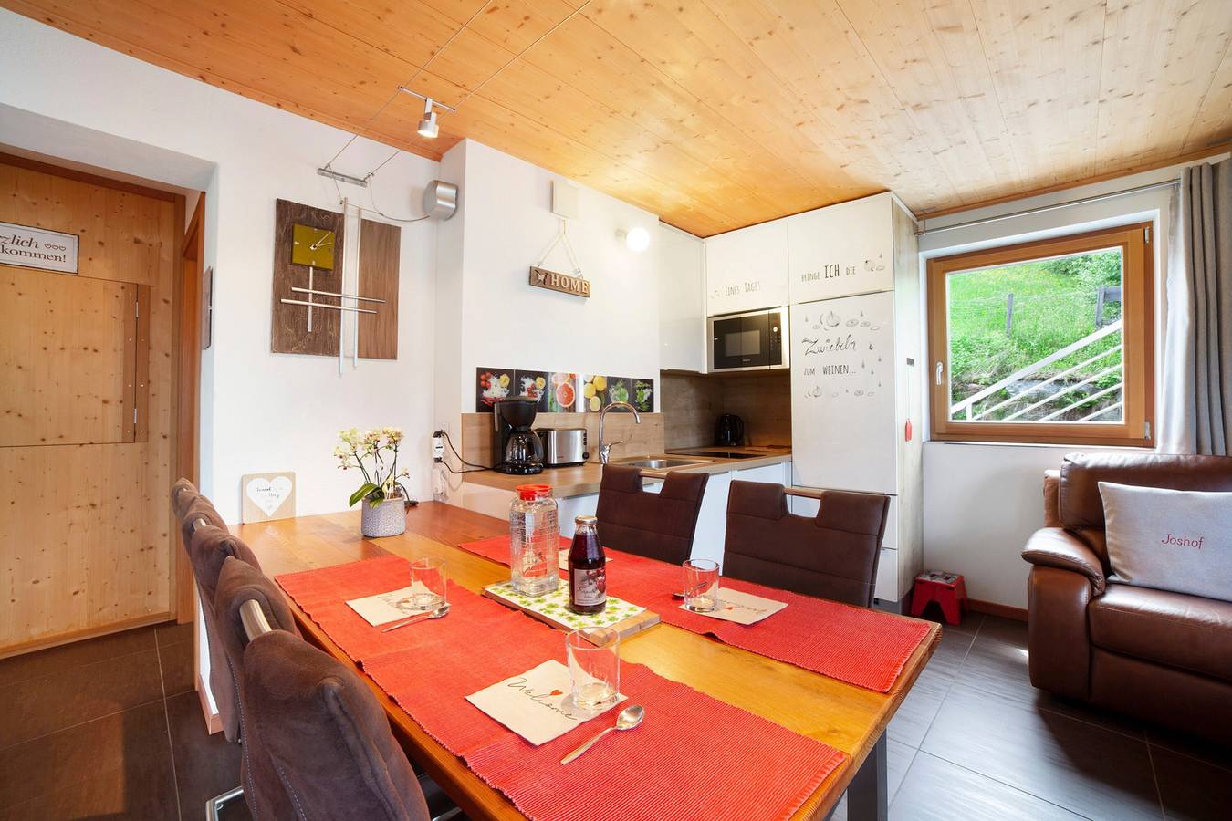 Ganze Wohnung, Ferienwohnung 'Joshof Talblick' mit Bergblick, privater Terrasse und Wlan in Ulfas, Moos in Passeier