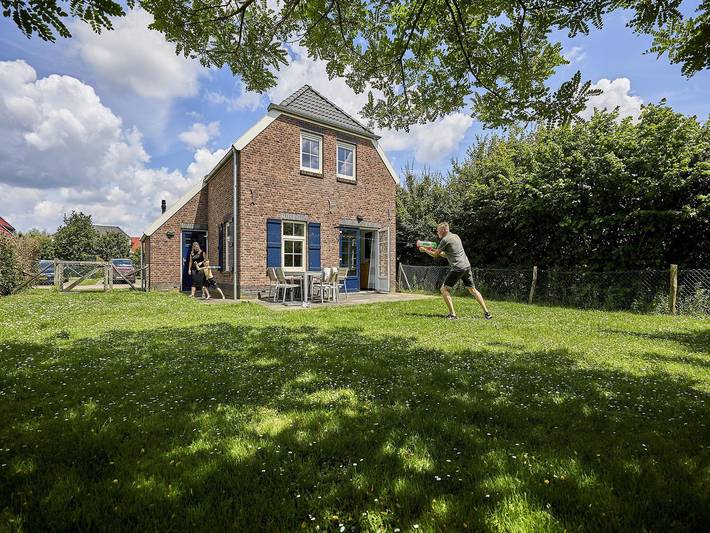 Villa voor 5 personen, met terras en zwembad, kindvriendelijk in Leudal