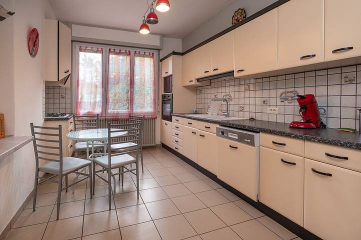 Holiday Home 'Maison Dans Le Morbihan' with Private Garden in La Chapelle-Caro, Vannes region