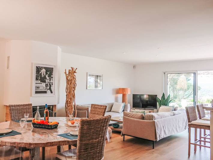 Ferienhaus für 4 Personen, mit Garten und Terrasse sowie Ausblick in Cogolin - 2