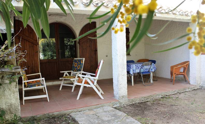 Ferienhaus für 6 Personen, mit Balkon und Garten in Villasimius