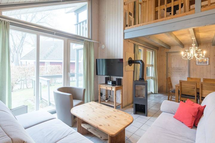 Ferienhaus für 8 Personen, mit Whirlpool und Garten sowie Balkon und Sauna in Mirow - 4