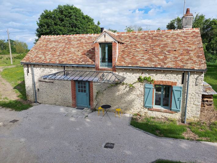 Gîte pour 4 personnes, avec terrasse dans Gémigny