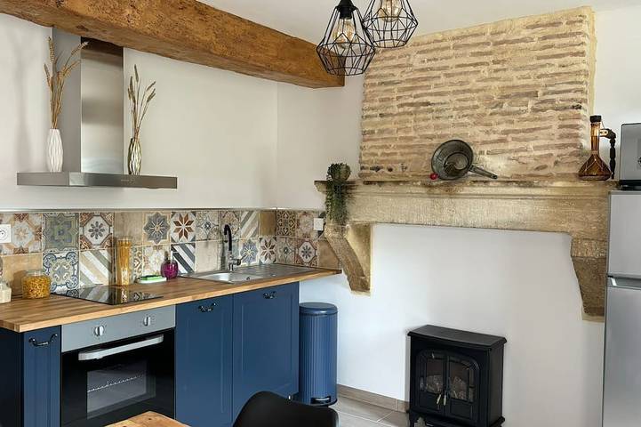 Location de vacances pour 2 personnes, avec Jacuzzi et Terrasse ainsi que Jardin et Sauna à Caudrot
