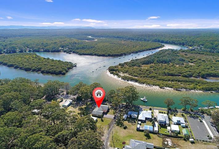 Holiday home for 7 people, with balcony in Jervis Bay