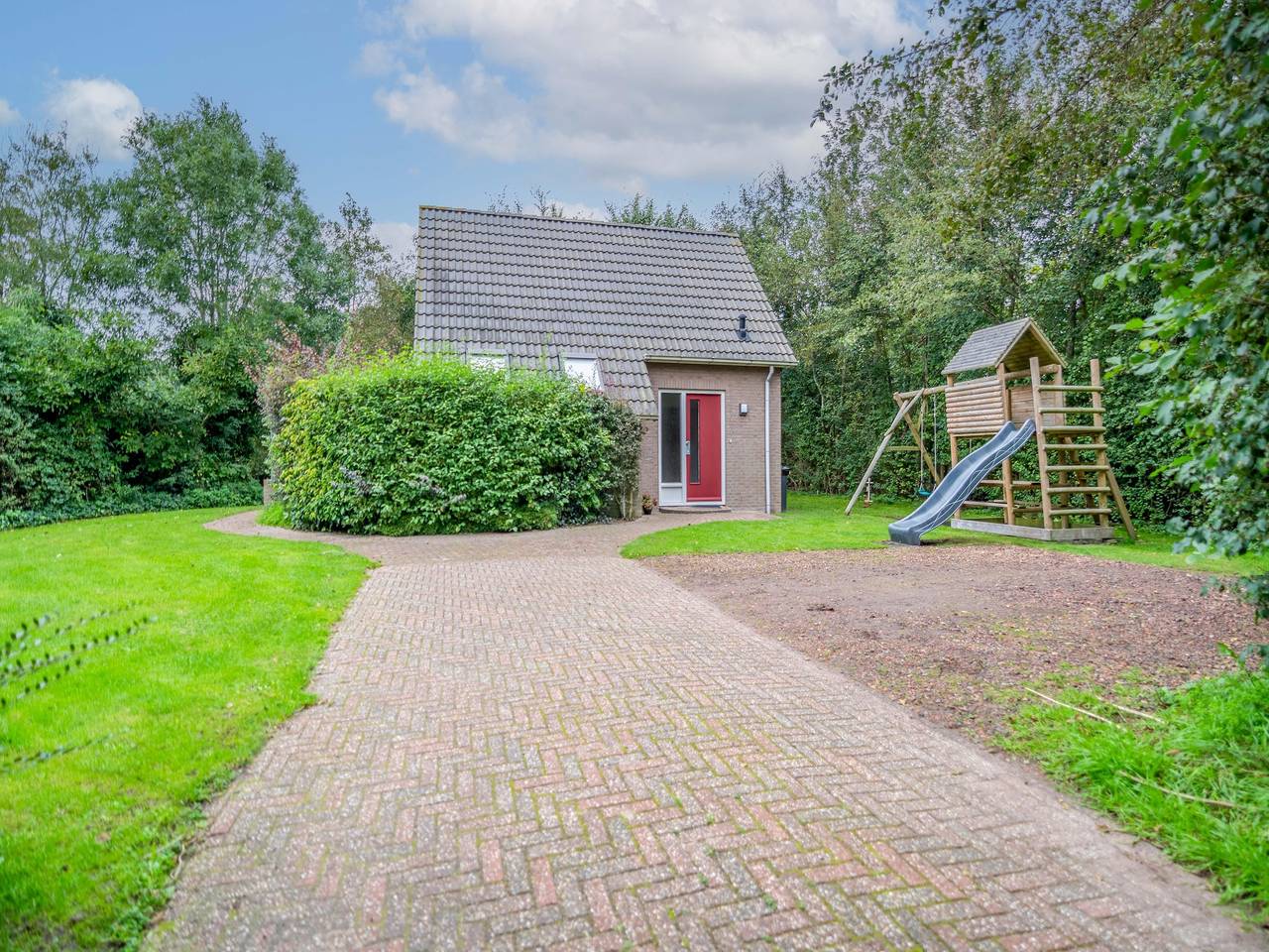Geschmackvoll und modern eingerichteter 5-Personen-Bungalow in De Waal, Westfriesische Inseln