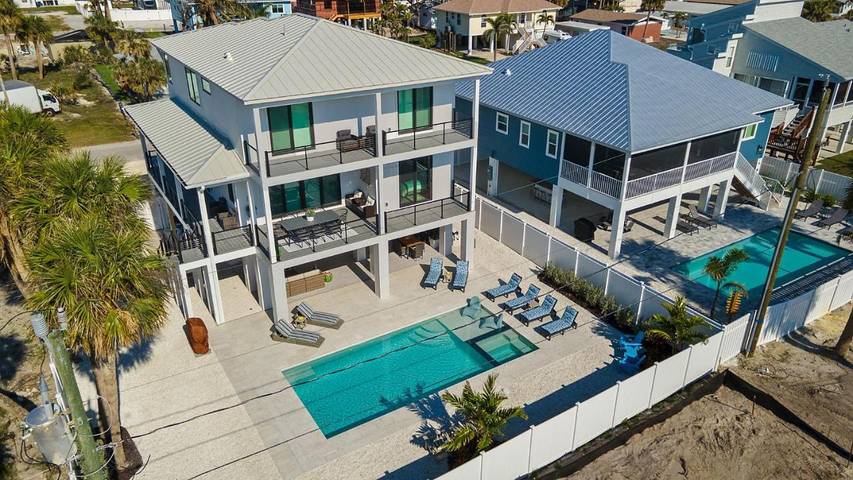 Vakantiehuis voor 13 personen, with tuin and zwembad as well as whirlpool, met huisdier in Fort Myers Beach