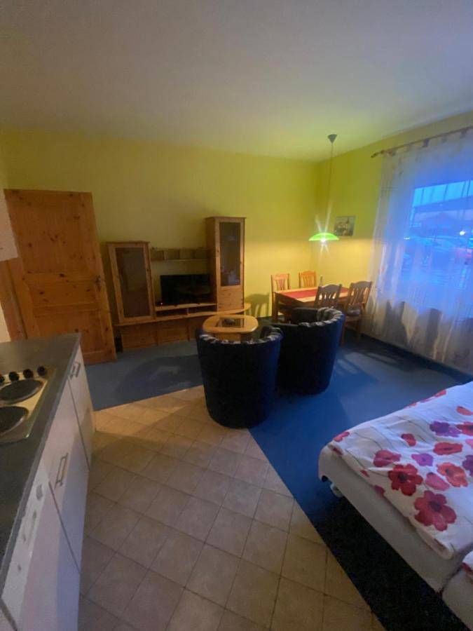 Ferienwohnung für 4 Personen, mit Terrasse und Garten