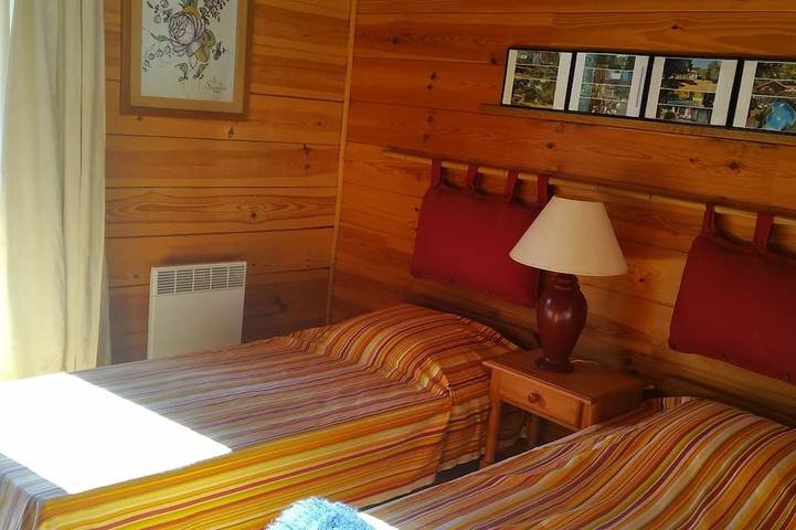Gîte pour 8 personnes, avec terrasse et jardin dans Sabres - 2