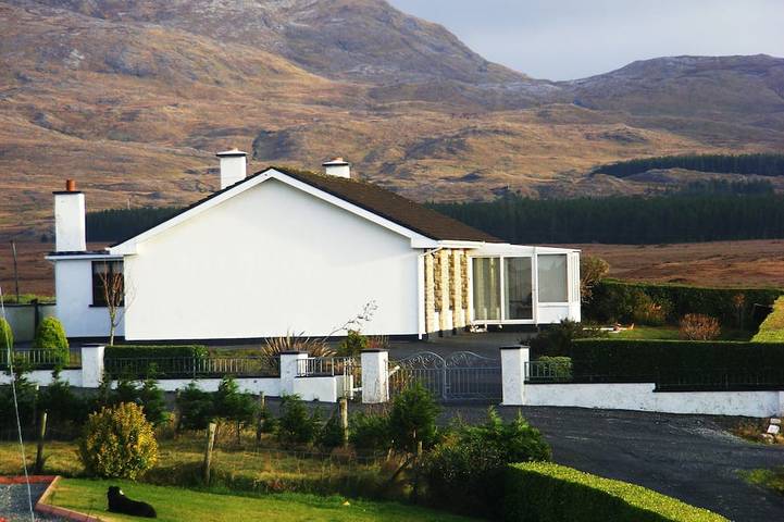 Ferienhaus für 9 Personen, mit Garten in County Galway