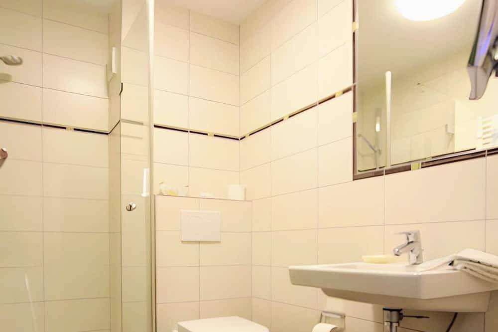 Ganze Wohnung, Doppelzimmer \"Buchfink\" (21-25 m²) - Hotel Schneider am Maar in Schalkenmehren, Vulkaneifel