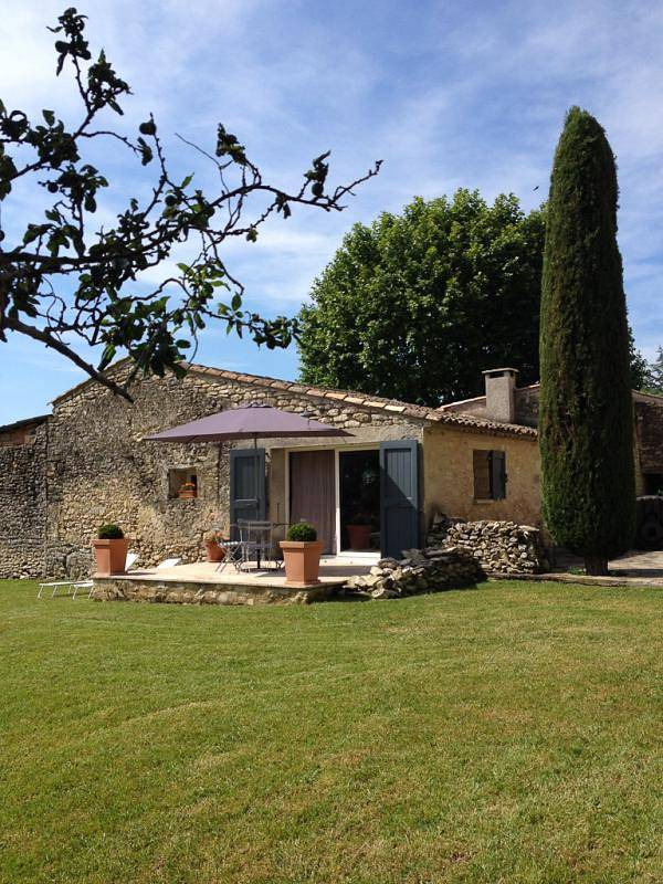 Les Eyssautiers in Saint-Michel-l'Observatoire, Parc naturel régional du Luberon