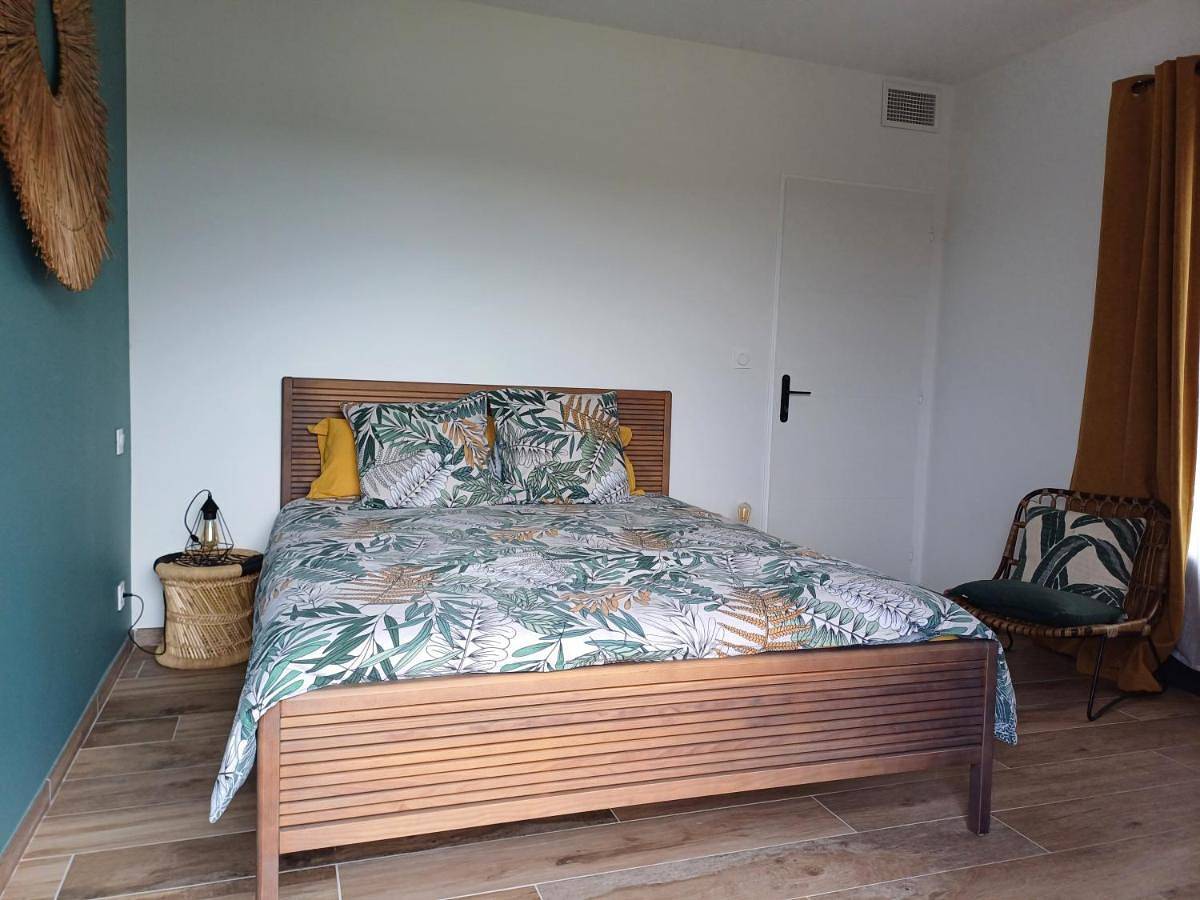 Double Room in Tresques, Région de Nîmes
